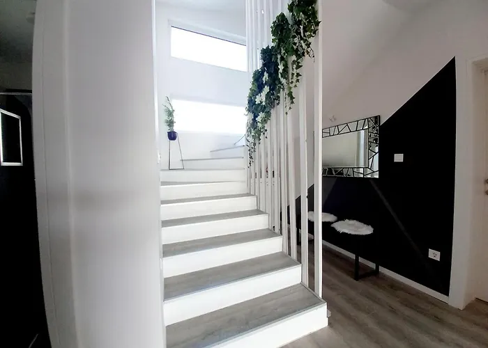 Tia With Heated Pool & Jacuzzi * Murvica (Policnik)