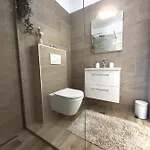 Tia With Heated Pool & Jacuzzi Murvica (Policnik)