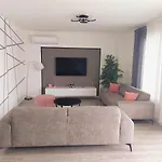 Tia With Heated Pool & Jacuzzi Villa *