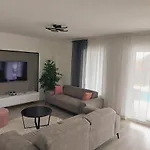 Tia With Heated Pool & Jacuzzi Villa *