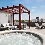 Villa Tia With Heated Pool & Jacuzzi Murvica (Policnik)