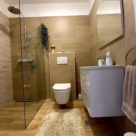 Βίλα Tia With Heated Pool & Jacuzzi