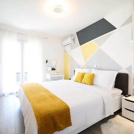 Tia With Heated Pool & Jacuzzi Villa Murvica (Policnik)