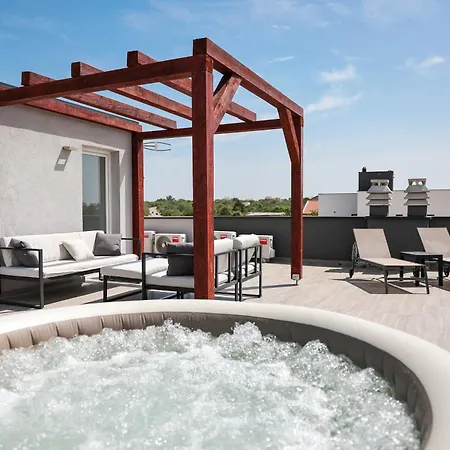 Vila Tia With Heated Pool & Jacuzzi Murvica (Policnik)