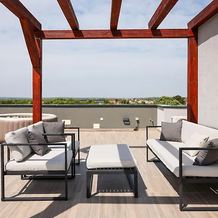Villa Tia With Heated Pool & Jacuzzi Murvica (Policnik)