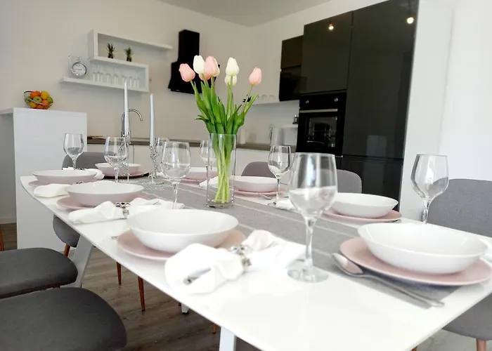 Tia With Heated Pool & Jacuzzi Villa