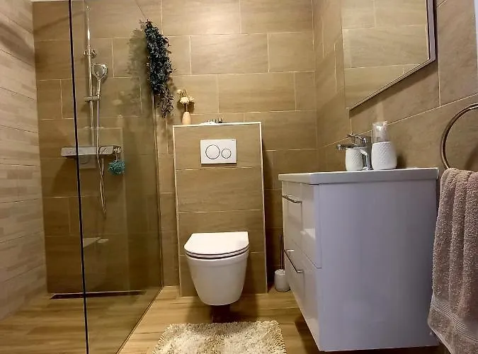 Βίλα Tia With Heated Pool & Jacuzzi